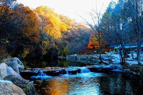 描写山里面风景优美的句子(汇总67句) 描写山里面风景优美的句子(汇总67句)