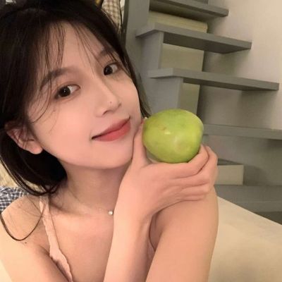 高糊但是却超级好看的女生头像(32张)