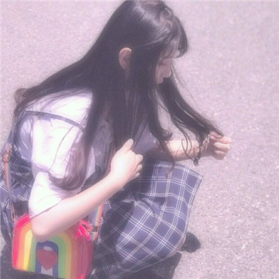 高糊但是却超级好看的女生头像(32张)