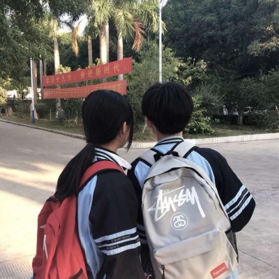 情侣头像一左一右配对真人图片(共36张)