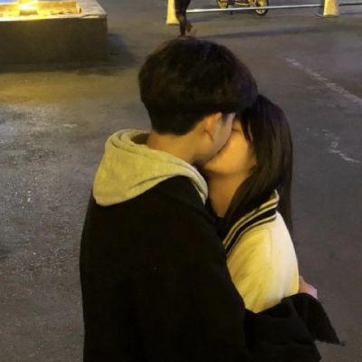 情侣头像一左一右配对真人图片(共36张)