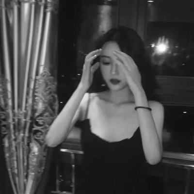 个性qq女生黑白头像(20张)