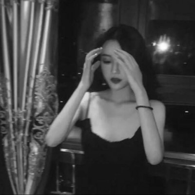 个性qq女生黑白头像(20张)
