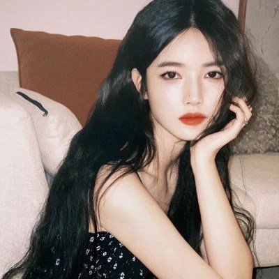 2023热门爆款好看的女生头像(共46张)