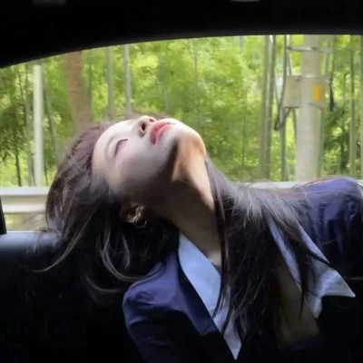 2023热门爆款好看的女生头像(共46张)