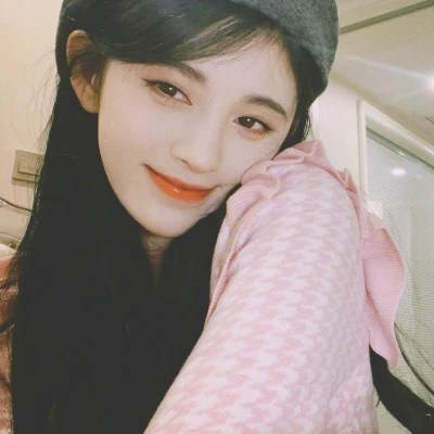 2023最火爆微信女生头像图片(共34张)