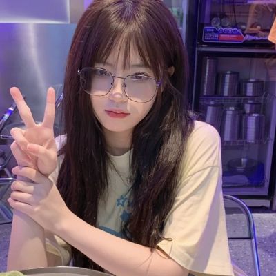 女生好看唯美温柔的头像(共32张)