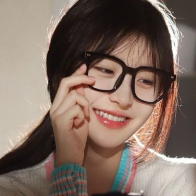 女生好看唯美温柔的头像(共32张)