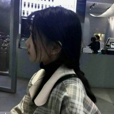 女人最适合的微信头像悲伤(精选22张)