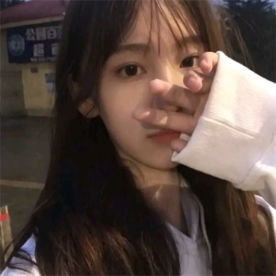 女人最适合的微信头像悲伤(精选22张)