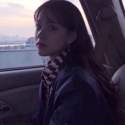 女人最适合的微信头像悲伤(精选22张)