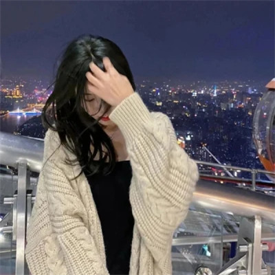 有氛围的女生头像(共36张)