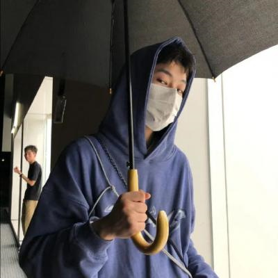 不露脸的男生头像帅气高清图片(优选22张)