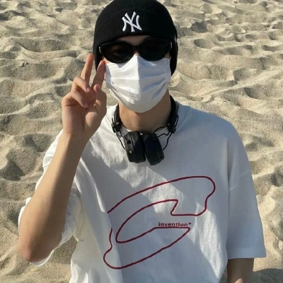 不露脸的男生头像帅气高清图片(优选22张)