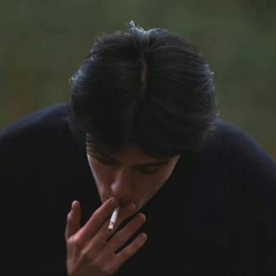 不露脸的男生头像帅气高清图片(优选22张)