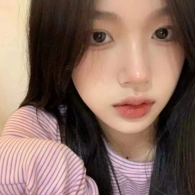 高清好看的唯美女生长发图片头像(精选38张)