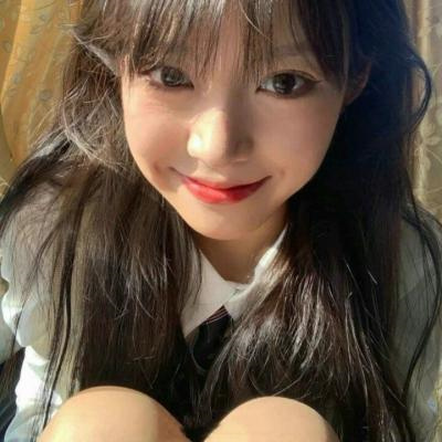 高清好看的唯美女生长发图片头像(精选38张)