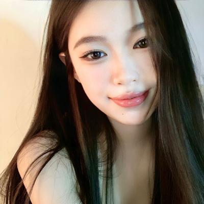 高清好看的唯美女生长发图片头像(精选38张)