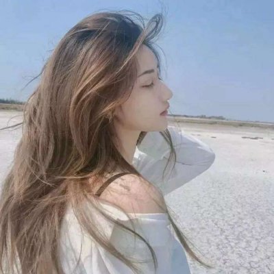 高清好看的唯美女生长发图片头像(精选38张)