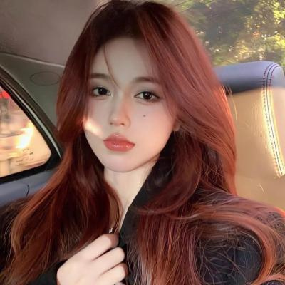 高清好看的唯美女生长发图片头像(精选38张)