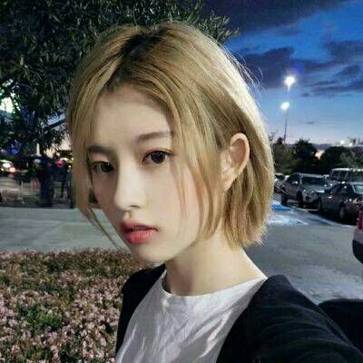 霸气又伤感的女生个性头像大全(44张)