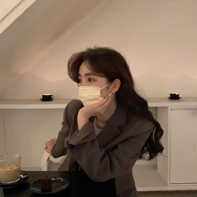 简约高清又很高级的女头大全(优选26张)