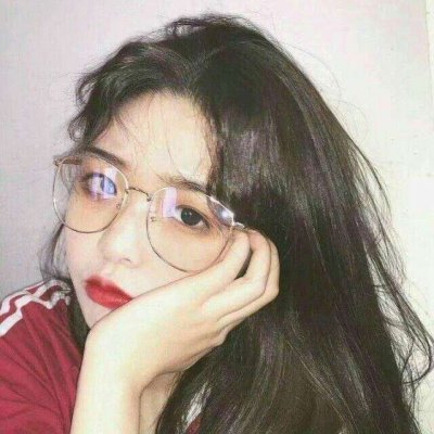 高清好看的眼镜气质女生头像图片(精选18张)
