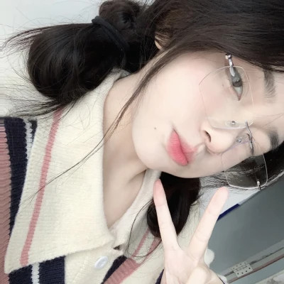 2023清新甜美的qq女生头像(共36张)
