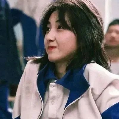 纯欲女生微信头像(精选50张)
