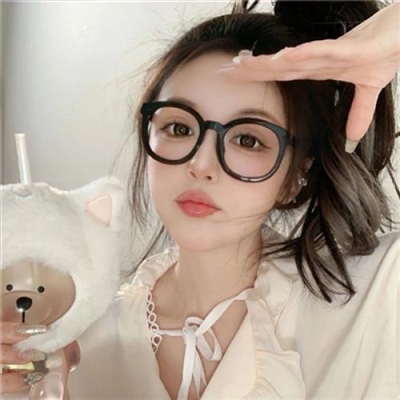 纯欲女生微信头像(精选50张)