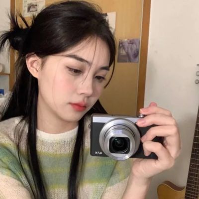 纯欲女生微信头像(精选50张)