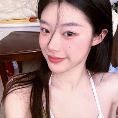 纯欲女生微信头像(精选50张)