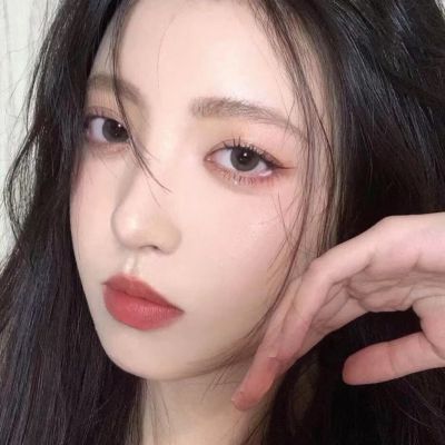 纯欲女生微信头像(精选50张)