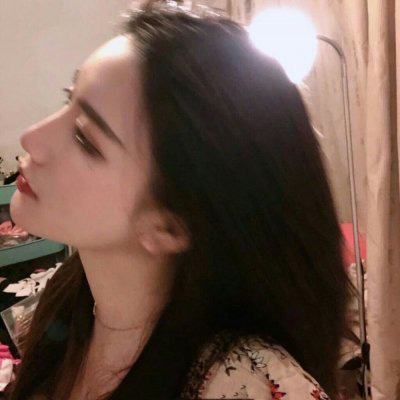 真人照片女生素颜头像(18张)