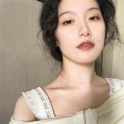 真人照片女生素颜头像(18张)
