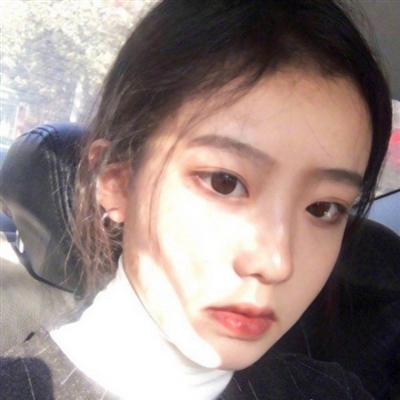 真人照片女生素颜头像(18张)