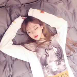 时尚好看的美女头像图片(精选32张)