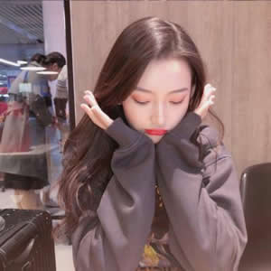 时尚好看的美女头像图片(精选32张)