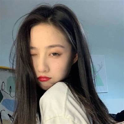 时尚好看的美女头像图片(精选32张)