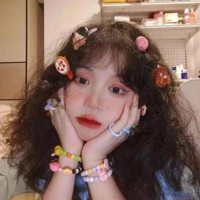 好看的大眼睛女生qq个性头像(共12张)
