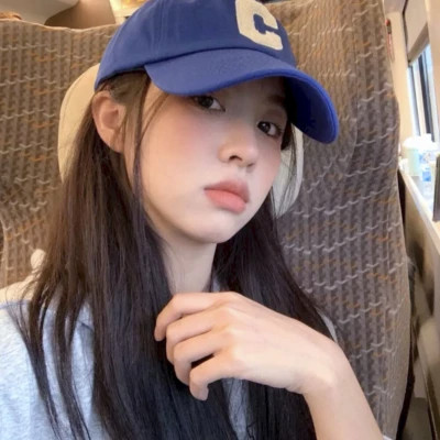 最潮最火2023韩系女生可爱头像(42张)