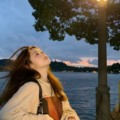超火超仙超好看的女生头像(22张)