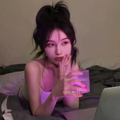 精致的情侣头像一人一张(精选20张)