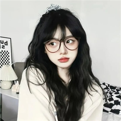 温柔干净且惊艳的头像女真人(优选50张)