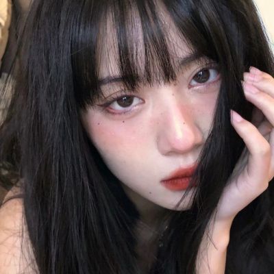 温柔干净且惊艳的头像女真人(优选50张)