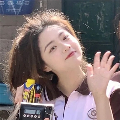 温柔干净且惊艳的头像女真人(优选50张)