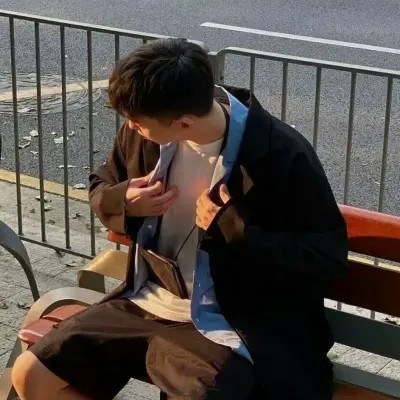 2023最潮微信男头像(24张)