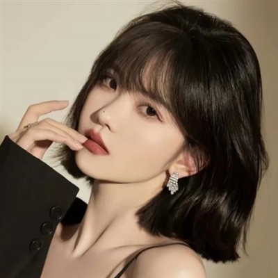 2023最好看的女生微信头像(24张)