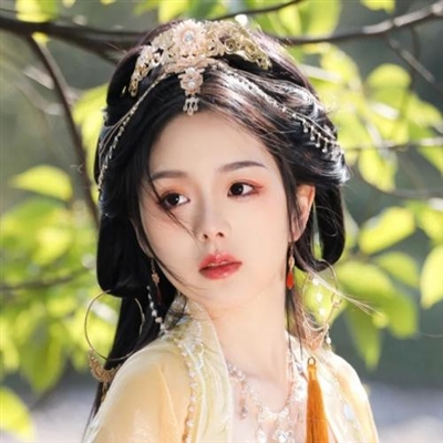 2023最好看的女生微信头像(24张)