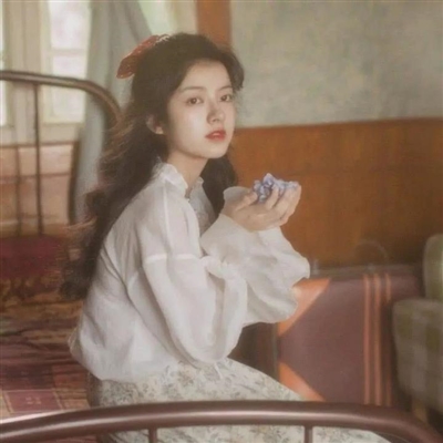 高清好看的港味复古女头图片(优选31张)